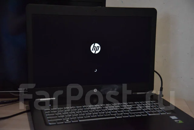 HP Pavilion. 17.3", 2,3����, ��� 8 ��, ���� 929���, WiFi: 1, Bluetooth: 1 ����