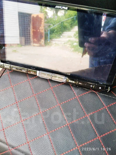 Alpine X9V ����