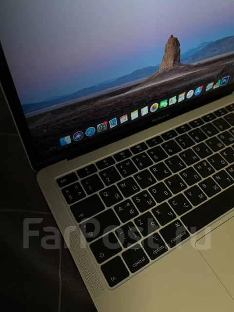 Apple MacBook 13. WiFi: 1, Bluetooth: 1 ����