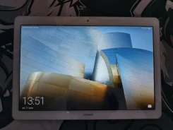 Huawei MediaPad T3. 9.6 ������, ������ 16 �� ����