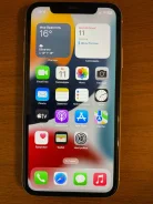 Apple iPhone 11. �/�, 64 ��, �����, 4G LTE, NFC ����