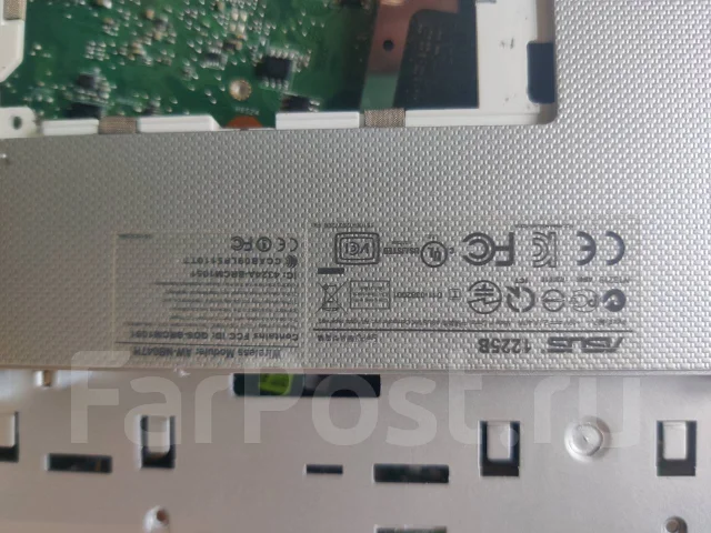 Asus Eee PC 1225B. 12", 1,6����, ��� 4 ��, ���� 1 500���, WiFi: 1, Bluetooth: 1, ����������� �� 100��. ����
