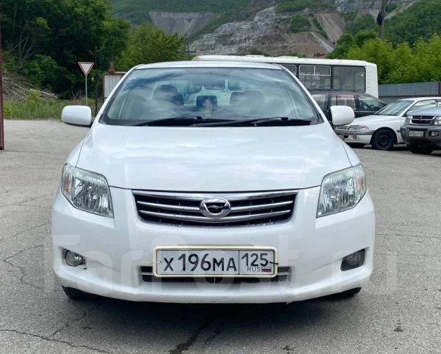 Toyota Corolla Axio. �������, ��������, 1.5 (110��.�.), ������, 197����. �� ����