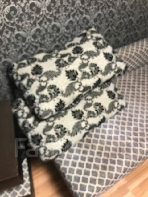 Диван-кровать, б/у, в наличии. Цена: 10 000₽ во Владивостоке