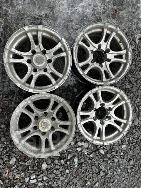 Akina. 7.0x15", 6x139.7, ET15 ����