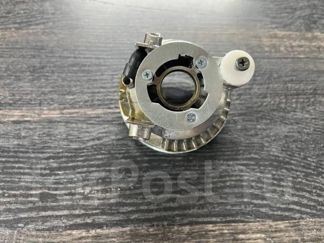������� ����� Toyota 52-040 8121152050 ����