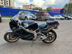 Suzuki GSX-R 400. 400����. ��., ���, � �������� ����