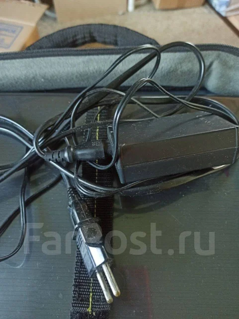 Compaq. WiFi: 1, Bluetooth: 1 ����