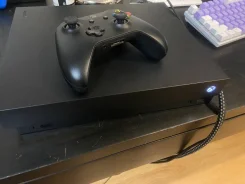 Microsoft Xbox One X ����