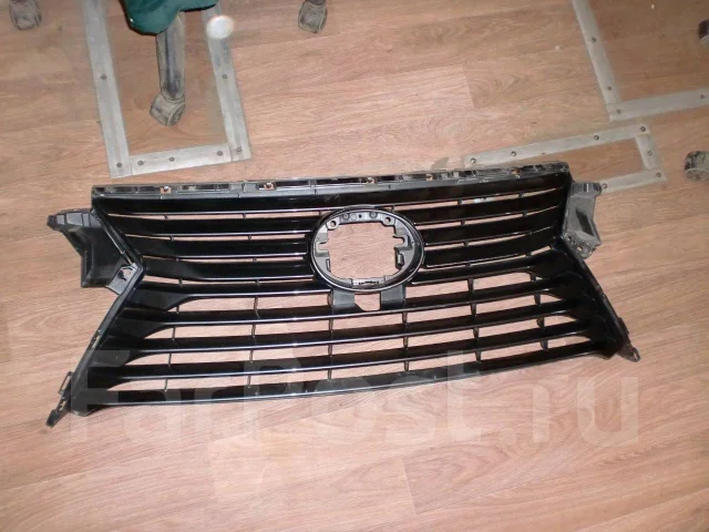 Решетка радиатора на Lexus RX350, RX200T, RX450H дефект купить во ...
