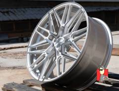 Vossen HF-7. 8.5x20", 5x114.3, ET35, �� 73,1���. ��� ����� �� ������������� ����