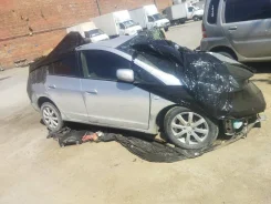 Honda Insight. ZE2 ����