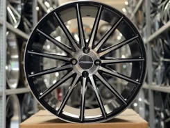 Vossen VFS-2. 8.0x18", 4x100, ET40, �� 73,1���. ��� ����� �� ����� ����