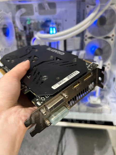 Radeon R7 370 ����