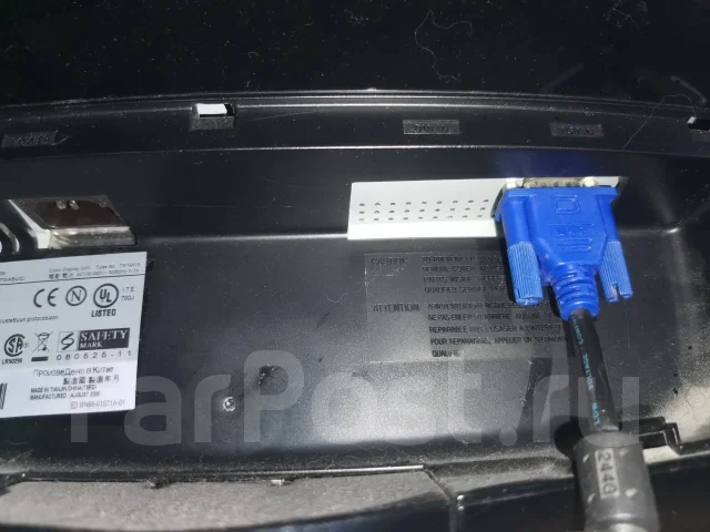 Samsung. 19", ���������� �� (LCD, LED, QLED) ����