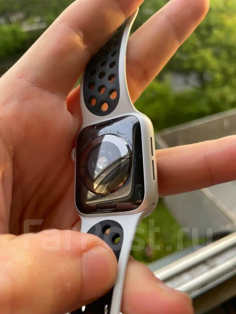 Apple Watch Series 5 Nike+. GPS, NFC, IP67, IP68 ����