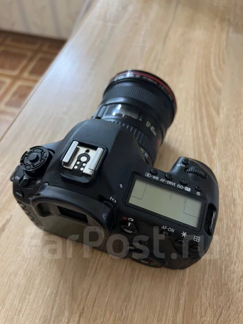Canon EOS 5D Mark III. 20 � ����� ��, ���: 14� � ����� ����