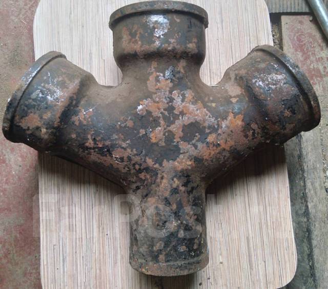 Тройник чугунный канализационный, в наличии. Цена: 2 000? в Хабаровске