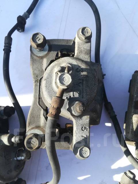 Суппорта тормозные передние Toyota Ractis NCP100 купить в Уссурийске по ...