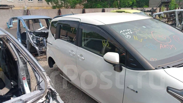 Toyota Sienta. NHP170, 1NZFXE ����