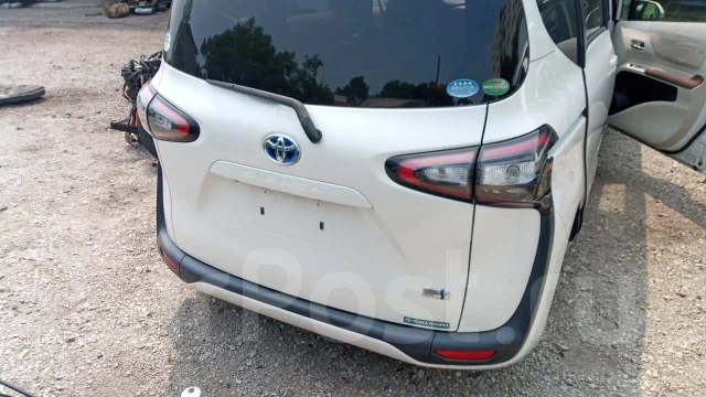 Toyota Sienta. NHP170, 1NZFXE ����