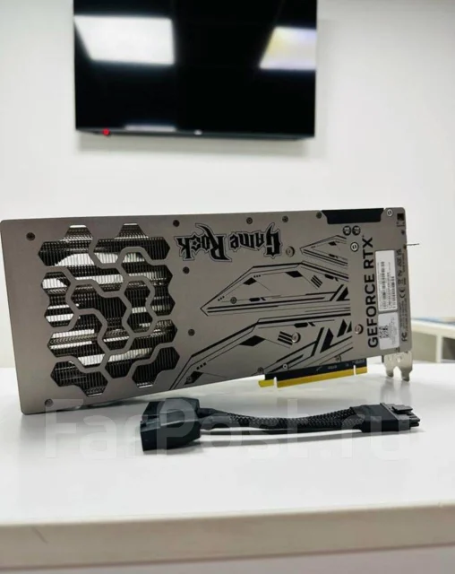 GeForce RTX 4070 Ti ����