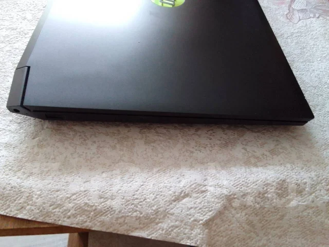 HP Pavilion Gaming 16. 16.1", 2,5����, ��� 16 ��, ���� 500���, WiFi: 1, Bluetooth: 1, ����������� �� 8��. ����