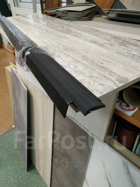 Уголки на ступени, накладки противоскользящие, в наличии. Цена: 500₽ во ...