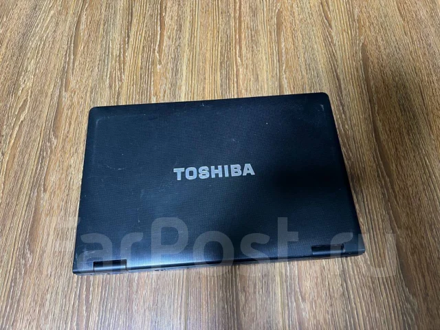 Toshiba Dynabook. 15", 2,4����, ��� 4 ��, ���� 320���, WiFi: 1, Bluetooth: 1, ����������� �� 1��. ����