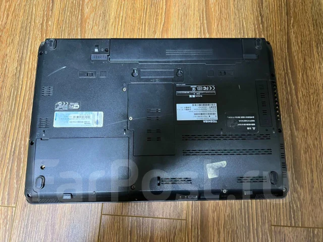 Toshiba Dynabook. 15", 2,4����, ��� 4 ��, ���� 320���, WiFi: 1, Bluetooth: 1, ����������� �� 1��. ����