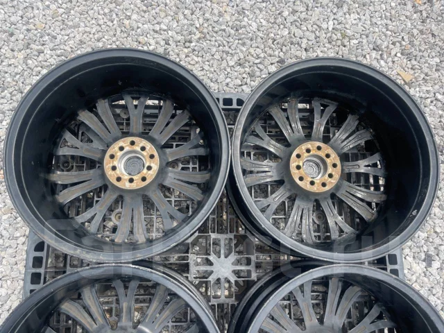 Barracuda. 8.0x19", 5x100, 5x114.3, ET35, �� 72���. ����