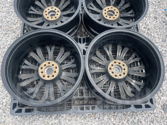 Barracuda. 8.0x19", 5x100, 5x114.3, ET35, �� 72���. ����