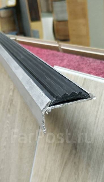 Уголки на ступени, накладки противоскользящие, в наличии. Цена: 500₽ во ...