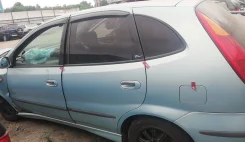 Nissan Tino ����