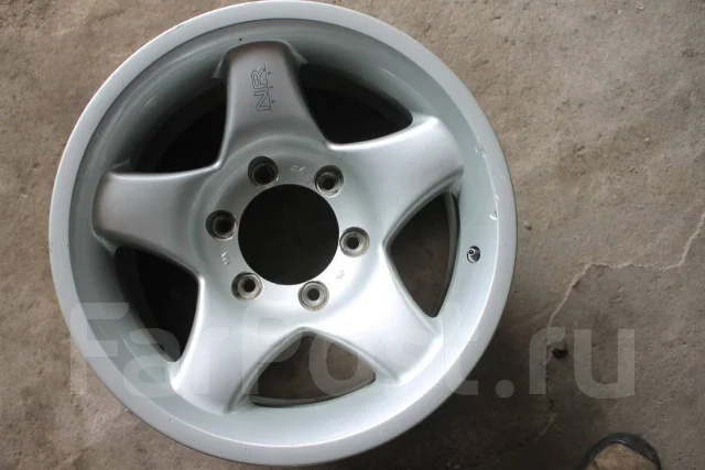 Bridgestone NR-595. 8.0x16", 6x139.7, ET0 ����