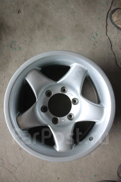 Bridgestone NR-595. 8.0x16", 6x139.7, ET0 ����