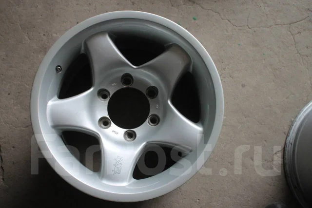 Bridgestone NR-595. 8.0x16", 6x139.7, ET0 ����