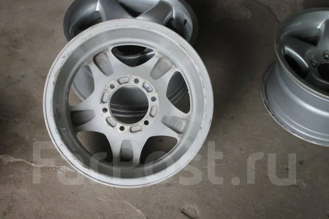 Bridgestone NR-595. 8.0x16", 6x139.7, ET0 ����