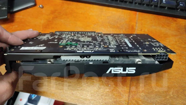Radeon RX 580 ����