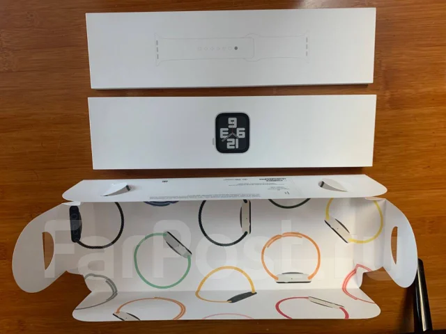 Apple Watch SE. GPS, NFC ����