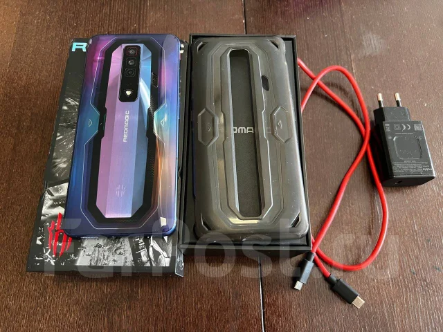 ZTE Nubia Red Magic 7. �/�, 256 ��, ����������, 3G, 4G LTE, 5G, Dual-SIM, NFC ����