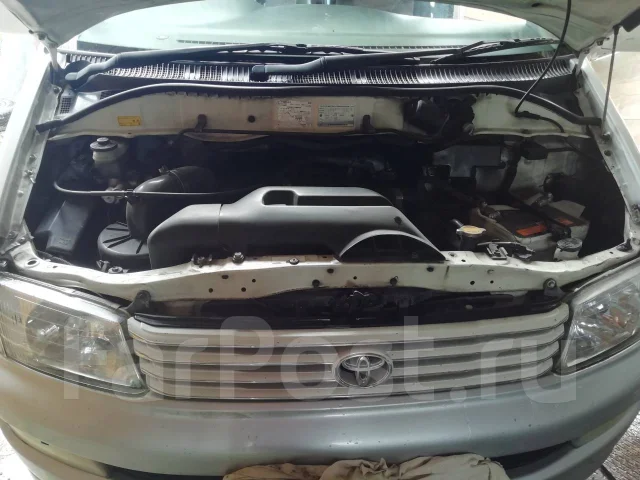 Toyota Hiace Regius. �������, ������, 3.0 (135��.�.), ������, 300 000����. �� ����