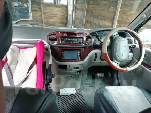 Toyota Hiace Regius. �������, ������, 3.0 (135��.�.), ������, 300 000����. �� ����