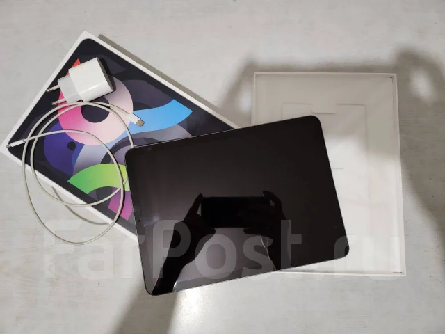Apple iPad Air 4. 10.9 ������, ������ 256 �� ����
