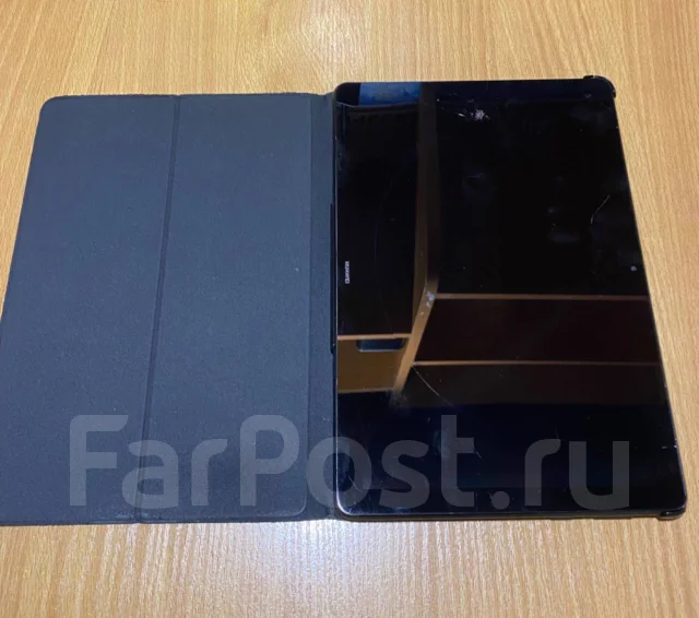 Huawei MediaPad T5. ������ 16 �� ����