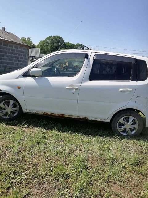 Daihatsu YRV. M211G, 3KV ����