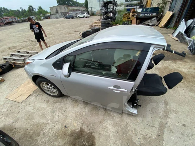 Toyota Prius. ZVW55, 2ZRFXE ����