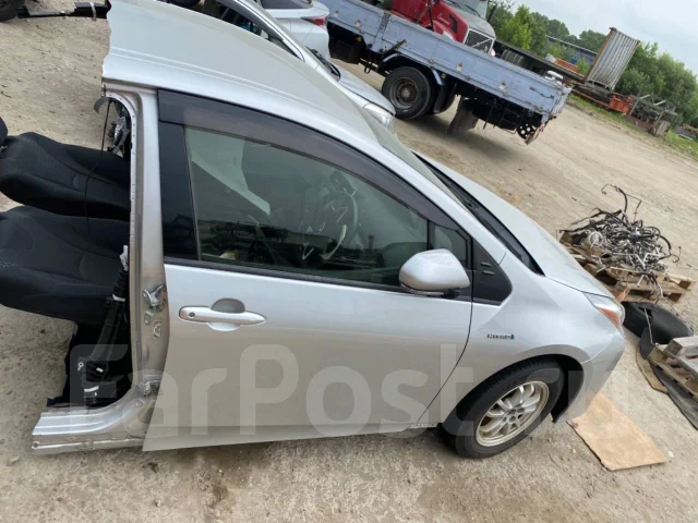 Toyota Prius. ZVW55, 2ZRFXE ����