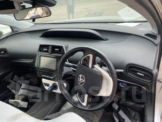Toyota Prius. ZVW55, 2ZRFXE ����