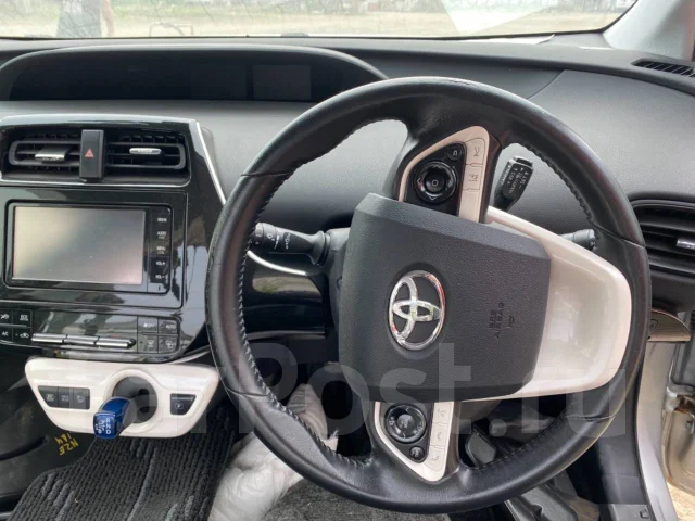 Toyota Prius. ZVW55, 2ZRFXE ����